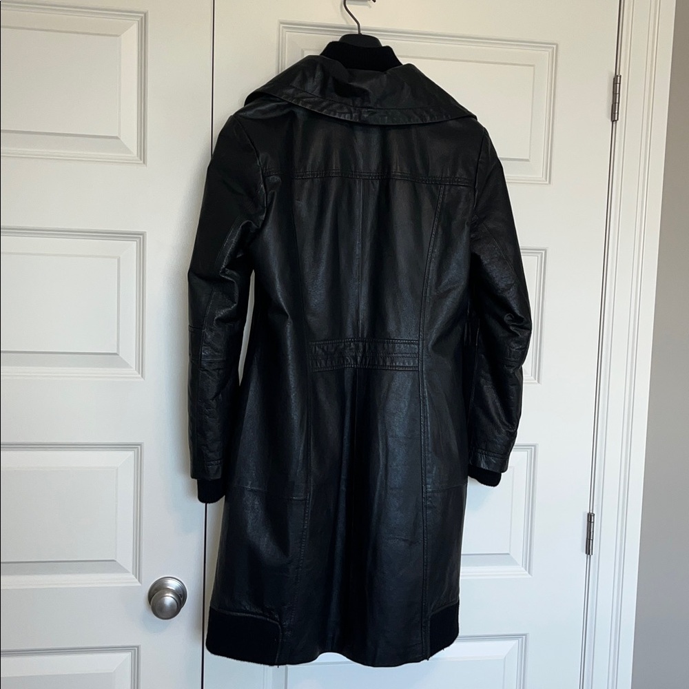 Danier black leather jacket - Picture 4 of 15